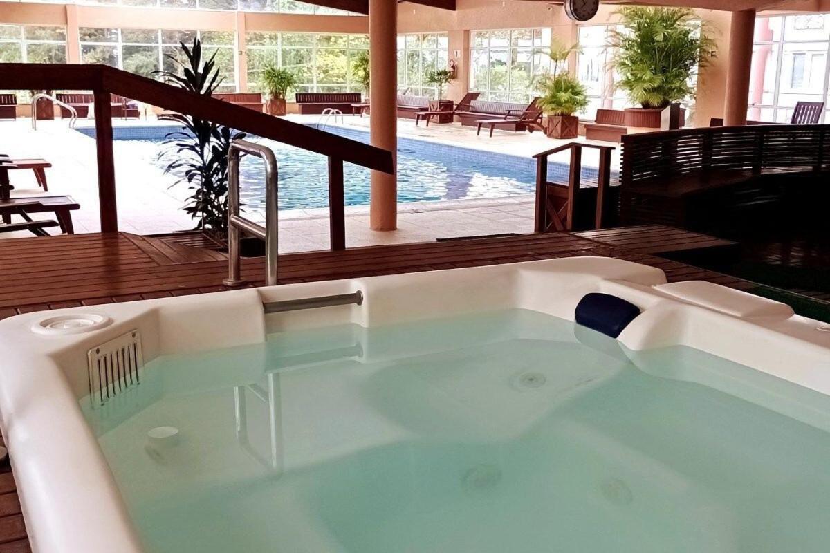 Apartamento No Residencial Village No Centro De Gramado, Com Piscina Aquecida E Hidromassagem מראה חיצוני תמונה